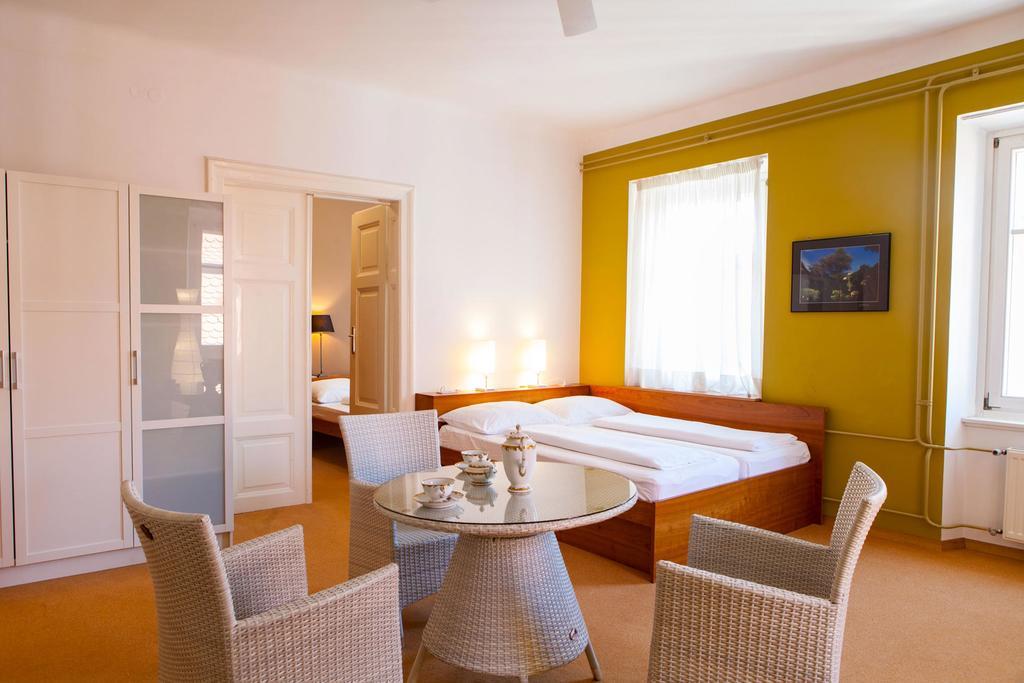 Julija&Robert'S Riverview Apartments And Rooms Λιουμπλιάνα Εξωτερικό φωτογραφία